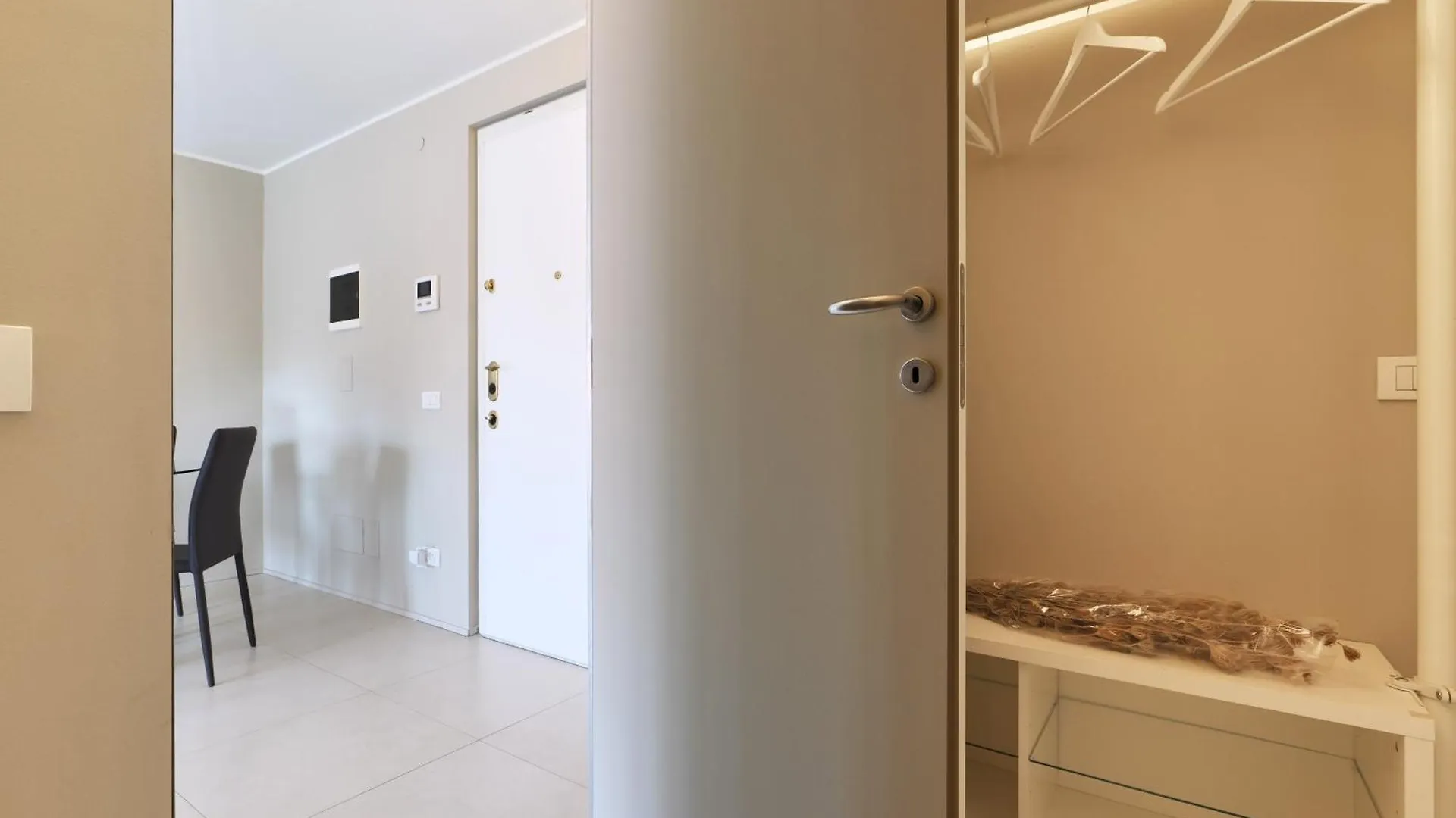 Elegante E Silenzioso Nel Cuore Di Milano 公寓