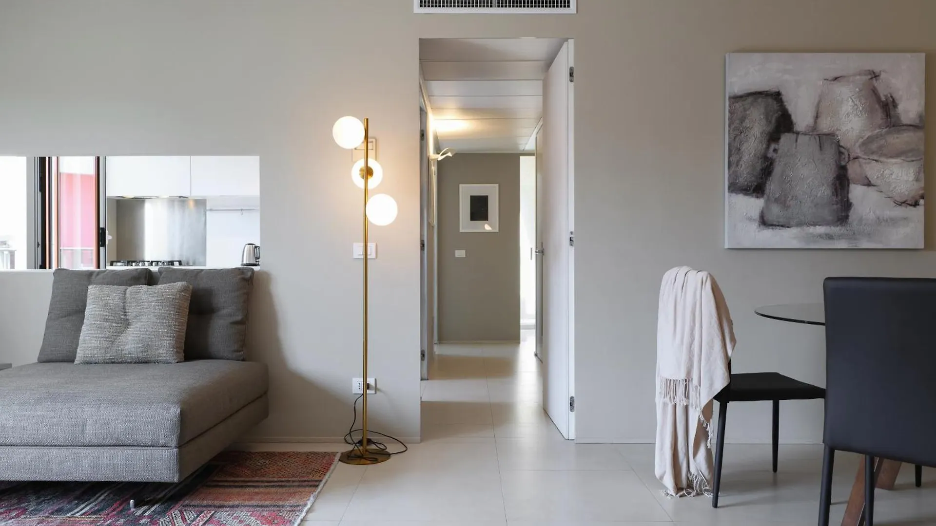 Elegante E Silenzioso Nel Cuore Di Milano